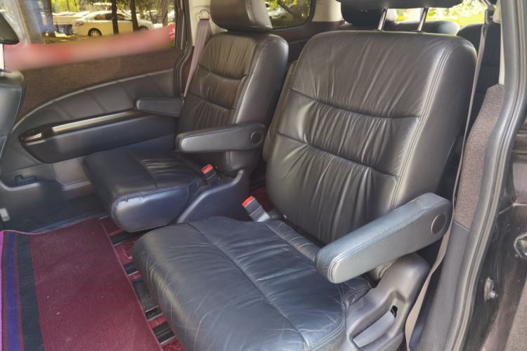 Used Honda Elysion 2012 2.4L VTi-S Prestige Edition Left Rear Seat