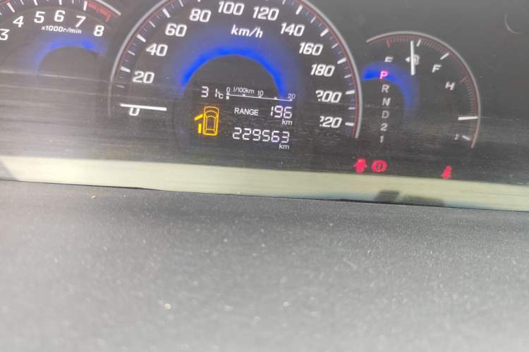 Used Honda Elysion 2012 2.4L VTi-S Prestige Edition Odometer Close Up