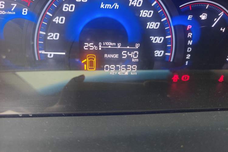 Used Honda Elysion 2012 2.4L VTi-S Prestige Edition Odometer Close Up