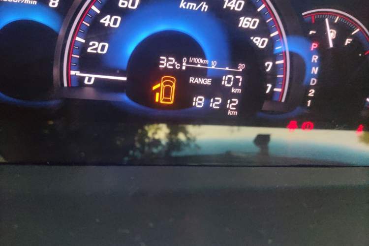 Used Honda Elysion 2012 2.4L VTi Luxury Edition Odometer Close Up