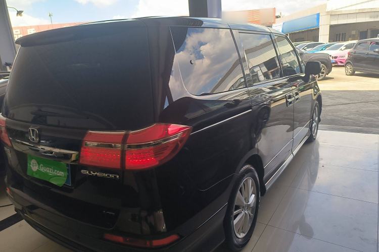 Used Honda Elysion 2012 2.4L VTi Luxury Edition Rear Right 45 Deg