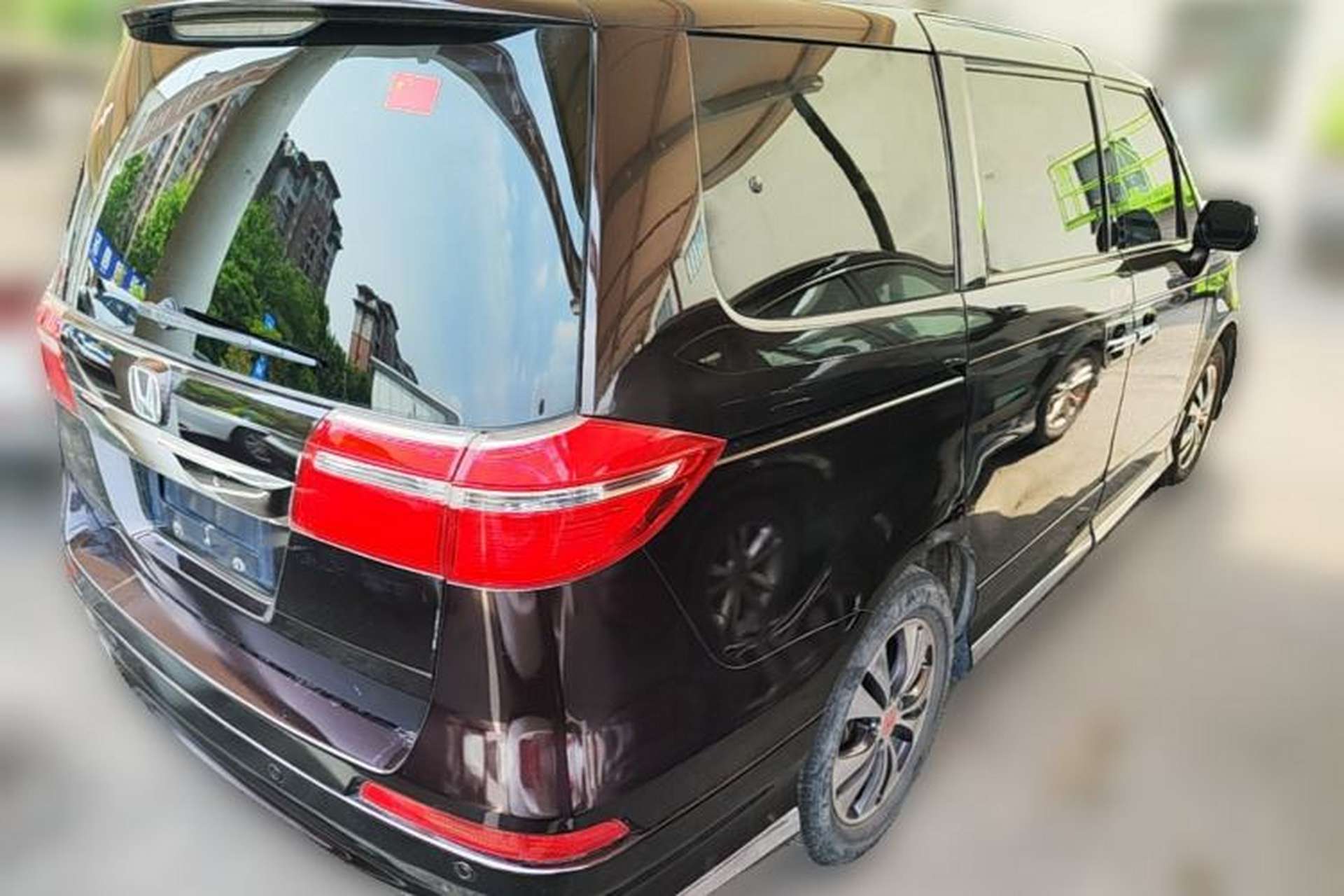 Used Honda Elysion 2012 2.4L VTi-S Prestige Edition Rear Right 45 Deg