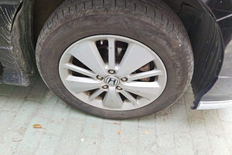 Used Honda Elysion 2012 2.4L VTi Comfort Edition Right Front Wheel Hub