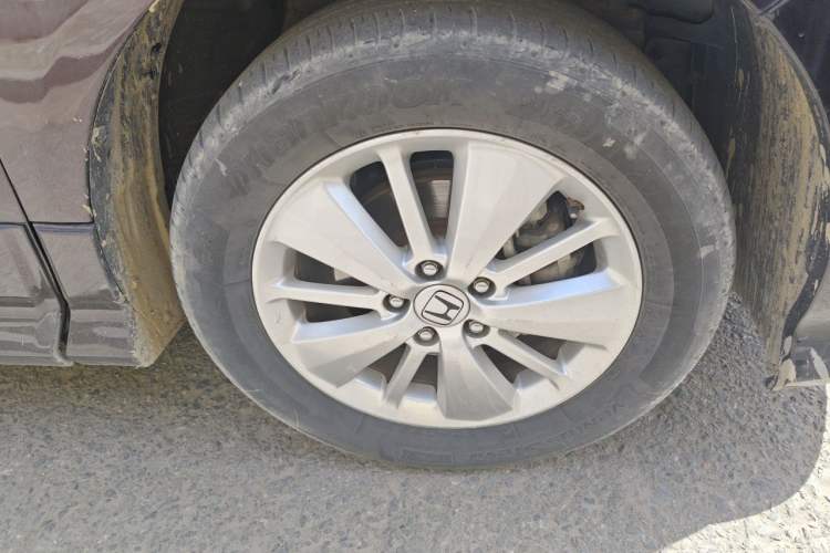 Used Honda Elysion 2012 2.4L VTi Luxury Edition Right Front Wheel Hub