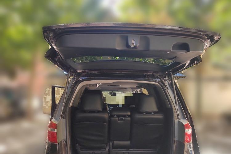Used Honda Elysion 2012 2.4L VTi Comfort Edition Trunk