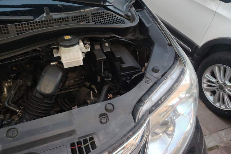 Used Honda Elysion 2012 2.4L VTi-S Prestige Edition Engine Bay Left