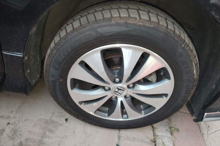Used Honda Elysion 2012 2.4L VTi-S Prestige Edition Right Front Wheel Hub
