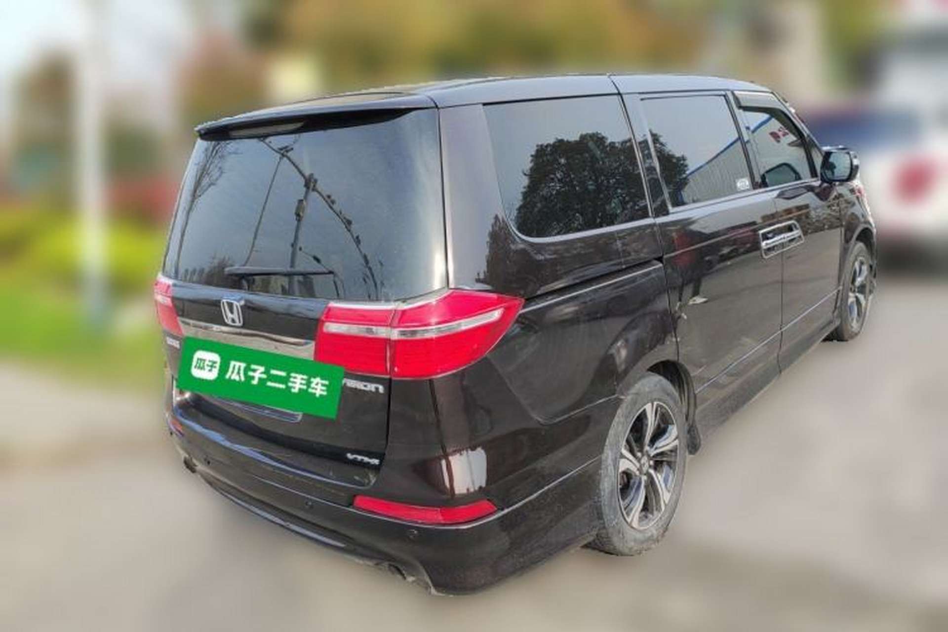 Used Honda Elysion 2012 2.4L VTi-S Prestige Edition Rear Right 45 Deg