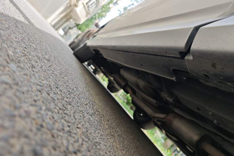 Used Honda Elysion 2012 2.4L VTi-S Prestige Edition Chassis Front Right