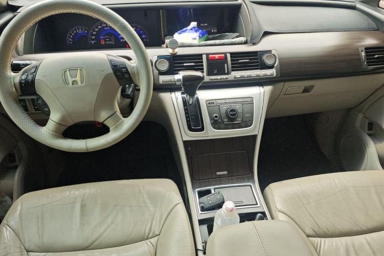 Used Honda Elysion 2012 2.4L VTi-S Prestige Edition Center Console