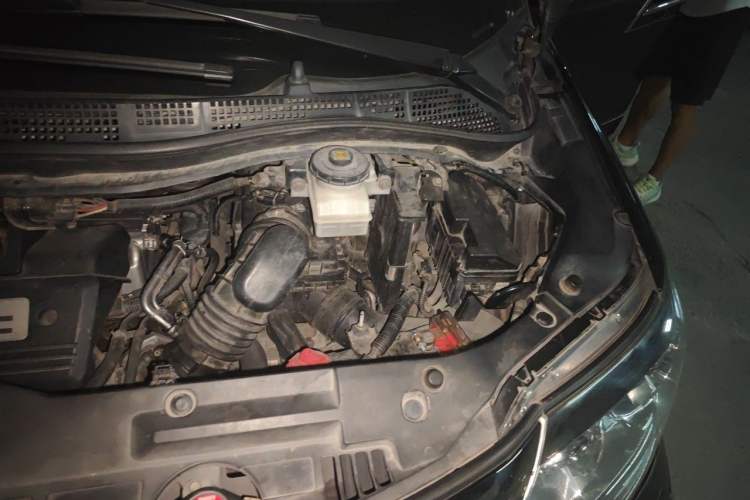 Used Honda Elysion 2012 2.4L VTi-S Prestige Edition Engine Bay Left