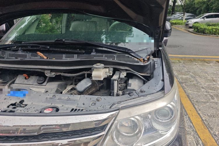 Used Honda Elysion 2012 2.4L VTi-S Prestige Edition Engine Bay Left