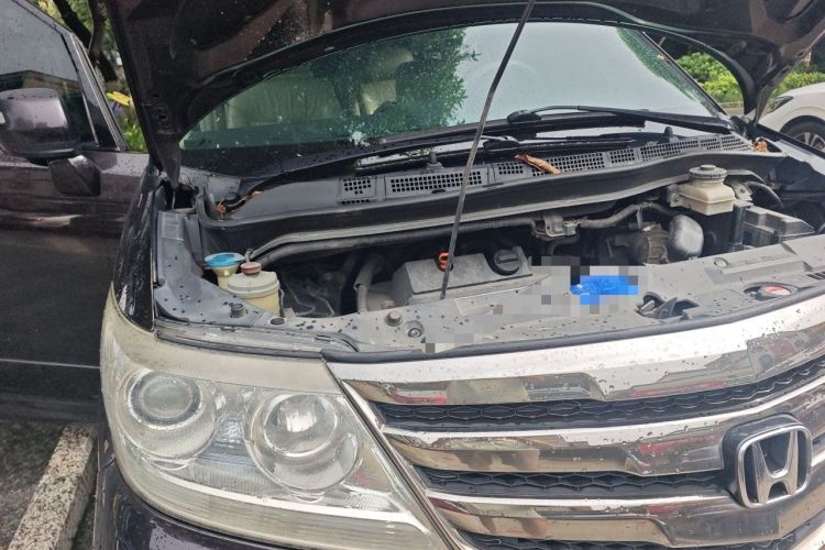 Used Honda Elysion 2012 2.4L VTi-S Prestige Edition Engine Bay Right