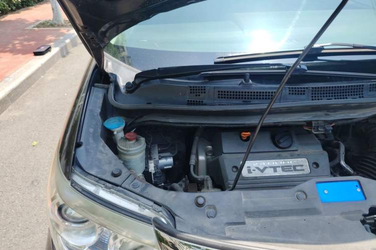 Used Honda Elysion 2012 2.4L VTi-S Prestige Edition Engine Bay Right
