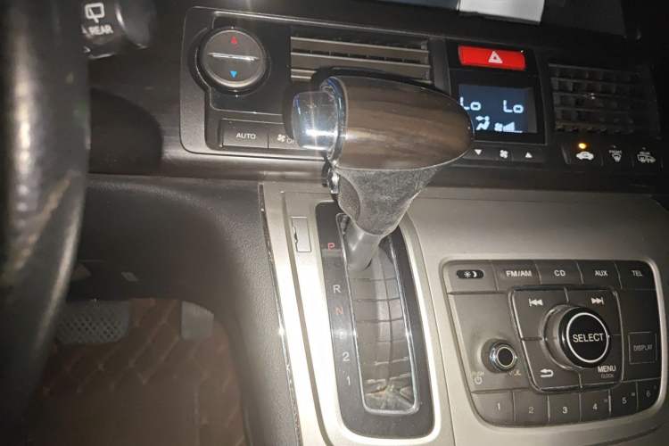 Used Honda Elysion 2012 2.4L VTi-S Prestige Edition Gear Lever