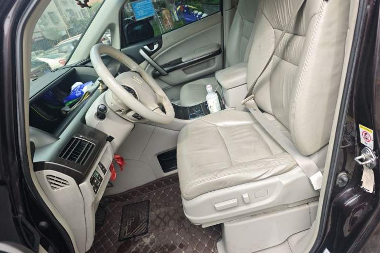 Used Honda Elysion 2012 2.4L VTi-S Prestige Edition Left Front Seat