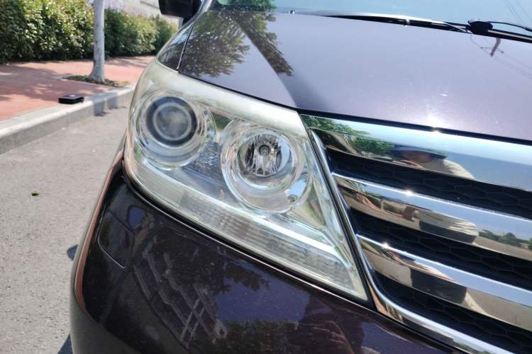 Used Honda Elysion 2012 2.4L VTi-S Prestige Edition Right Front Headlight