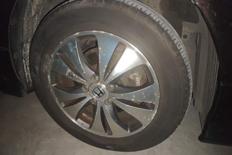 Used Honda Elysion 2012 2.4L VTi-S Prestige Edition Right Front Wheel Hub