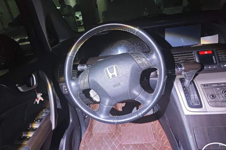 Used Honda Elysion 2012 2.4L VTi-S Prestige Edition Steering Wheel