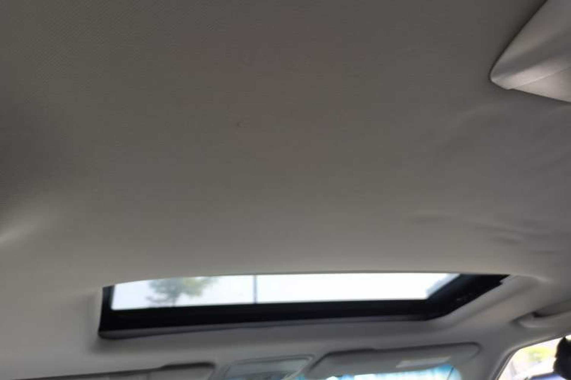 Used Honda Elysion 2012 2.4L VTi-S Prestige Edition Headliner