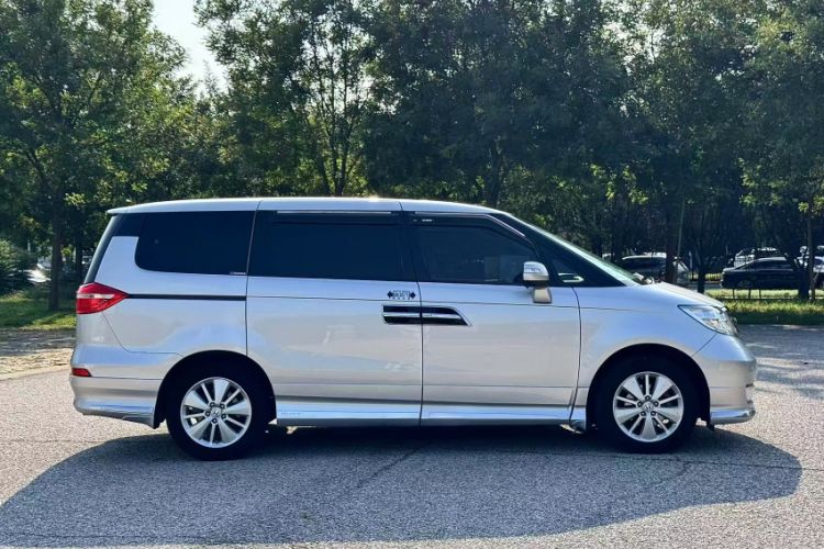 Used Honda Elysion 2012 2.4L VTi Luxury Edition Exterior 2
