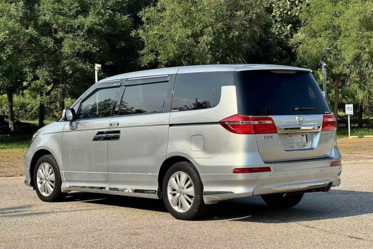 Used Honda Elysion 2012 2.4L VTi Luxury Edition Exterior 3