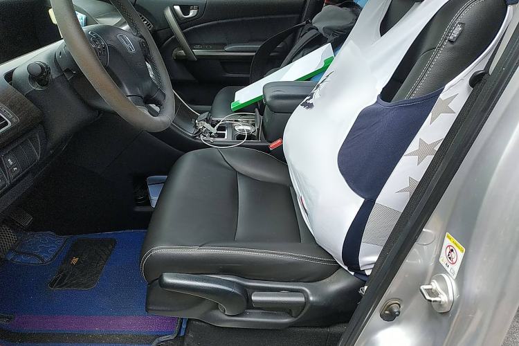 Used Honda Elysion 2012 2.4L VTi Luxury Edition Left Front Seat