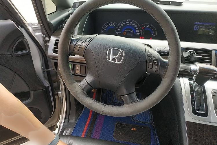 Used Honda Elysion 2012 2.4L VTi Luxury Edition Steering Wheel