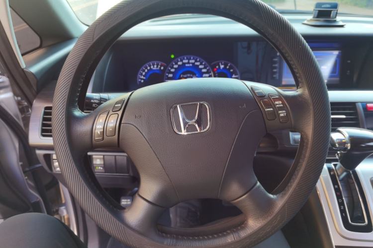Used Honda Elysion 2012 2.4L VTi Luxury Edition Steering Wheel