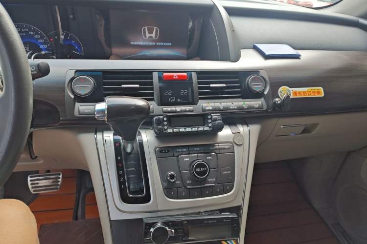 Used Honda Elysion 2012 2.4L VTi-S Prestige Edition Audio And AC Panel