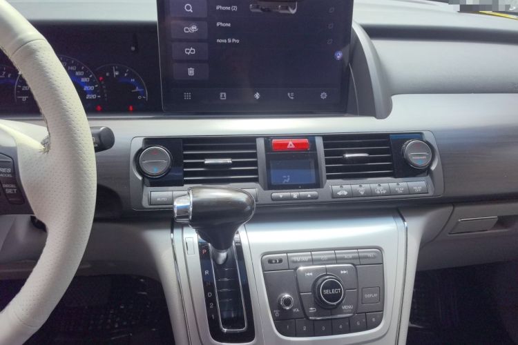 Used Honda Elysion 2012 2.4L VTi-S Prestige Edition Audio And AC Panel