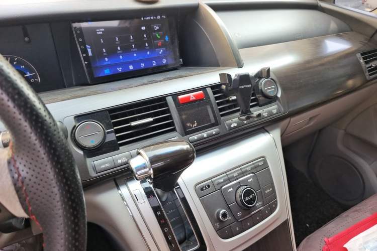 Used Honda Elysion 2012 2.4L VTi Luxury Edition Audio And AC Panel
