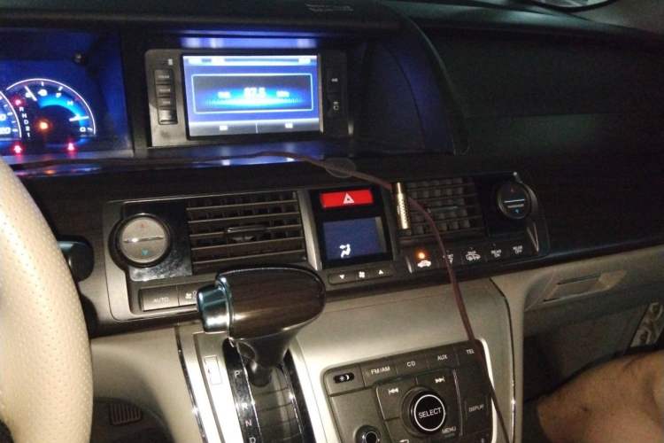 Used Honda Elysion 2012 2.4L VTi-S Prestige Edition Audio And AC Panel