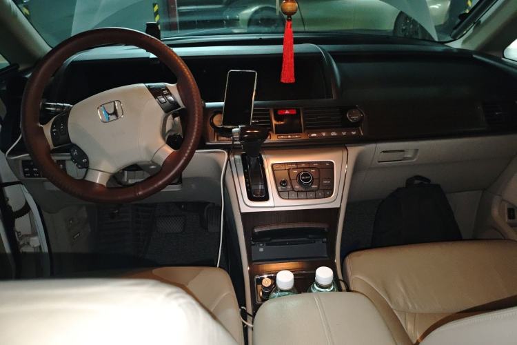 Used Honda Elysion 2012 2.4L VTi-S Prestige Edition Center Console