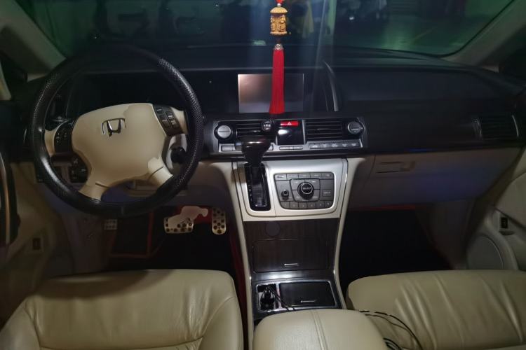 Used Honda Elysion 2012 2.4L VTi-S Prestige Edition Center Console