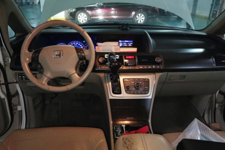 Used Honda Elysion 2012 2.4L VTi-S Prestige Edition Center Console