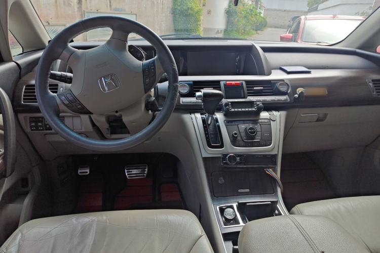 Used Honda Elysion 2012 2.4L VTi-S Prestige Edition Center Console