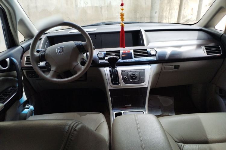 Used Honda Elysion 2012 2.4L VTi-S Prestige Edition Center Console