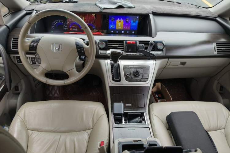 Used Honda Elysion 2012 2.4L VTi-S Prestige Edition Center Console
