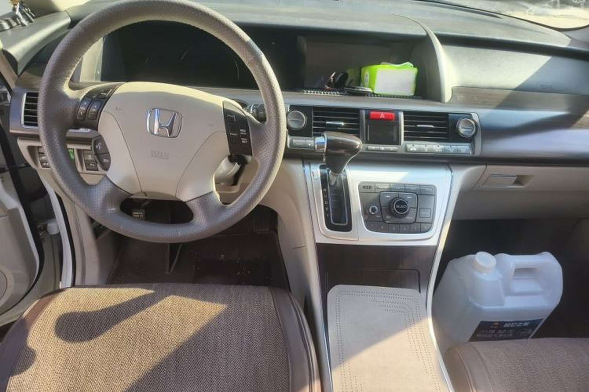 Used Honda Elysion 2012 2.4L VTi-S Prestige Edition Center Console