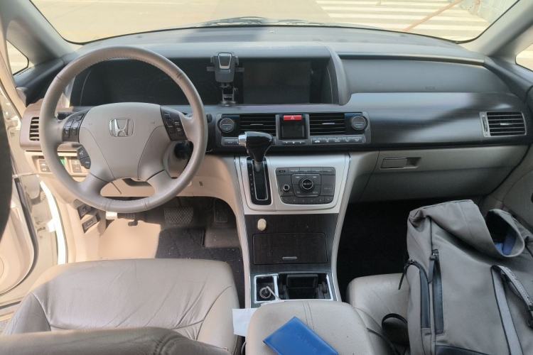 Used Honda Elysion 2012 2.4L VTi-S Prestige Edition Center Console