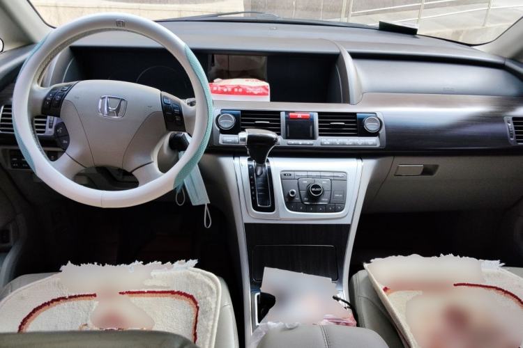 Used Honda Elysion 2012 2.4L VTi-S Prestige Edition Center Console