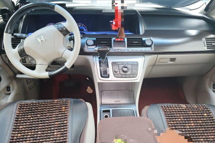 Used Honda Elysion 2012 2.4L VTi-S Prestige Edition Center Console