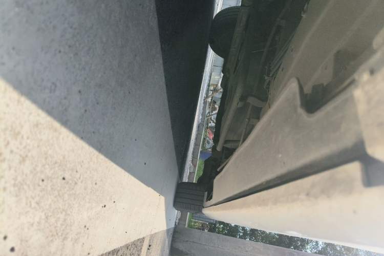 Used Honda Elysion 2012 2.4L VTi-S Prestige Edition Chassis Front Left