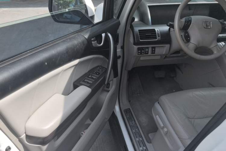 Used Honda Elysion 2012 2.4L VTi-S Prestige Edition Driver Seat