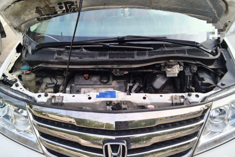 Used Honda Elysion 2012 2.4L VTi-S Prestige Edition Engine Bay