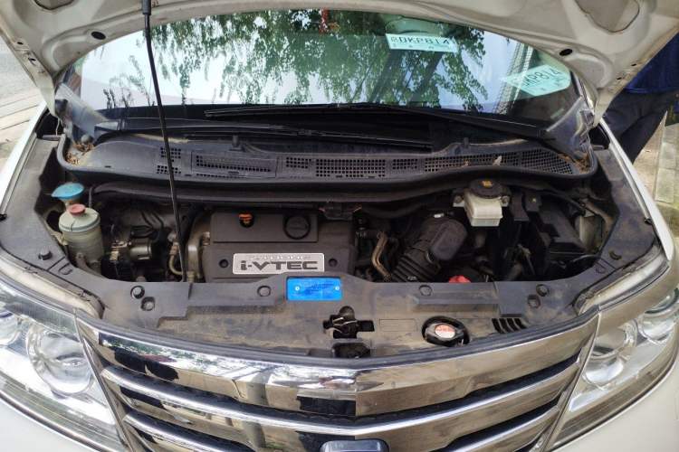 Used Honda Elysion 2012 2.4L VTi-S Prestige Edition Engine Bay