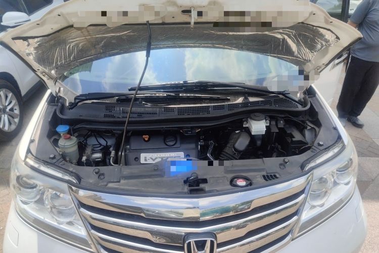 Used Honda Elysion 2012 2.4L VTi-S Prestige Edition Engine Bay