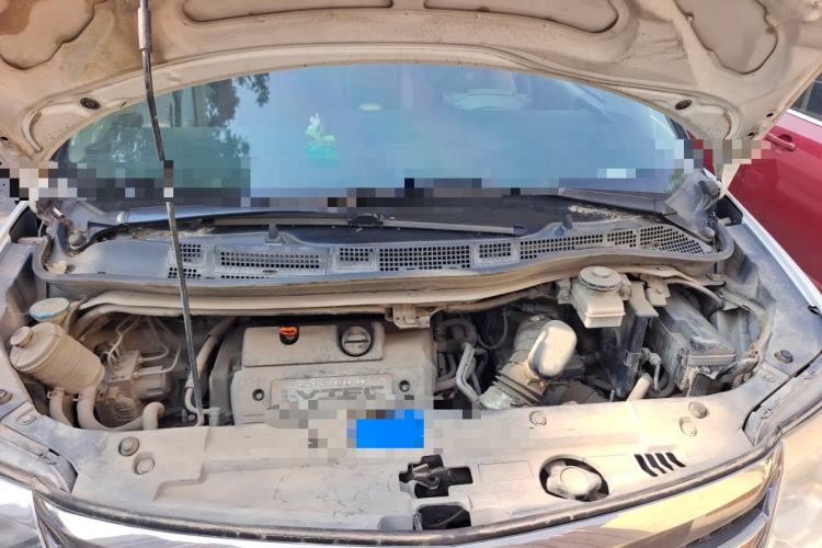Used Honda Elysion 2012 2.4L VTi Luxury Edition Engine Bay