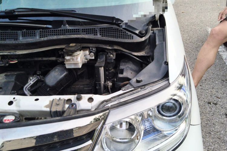 Used Honda Elysion 2012 2.4L VTi-S Prestige Edition Engine Bay Left